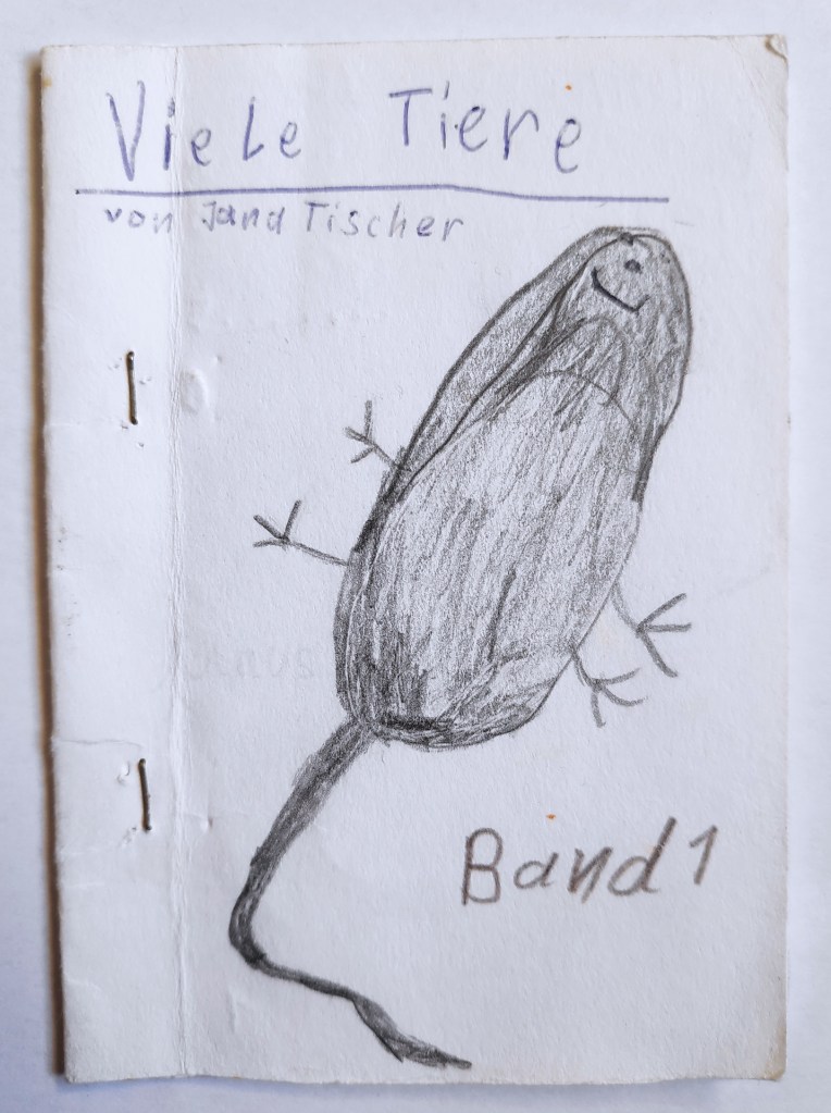 Minibuch von Kind gemacht: Titel: "Viele Tiere" mit Maus